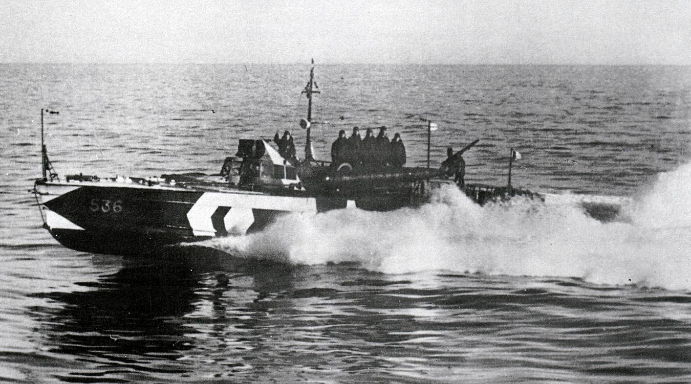 MAS 536 в 1942