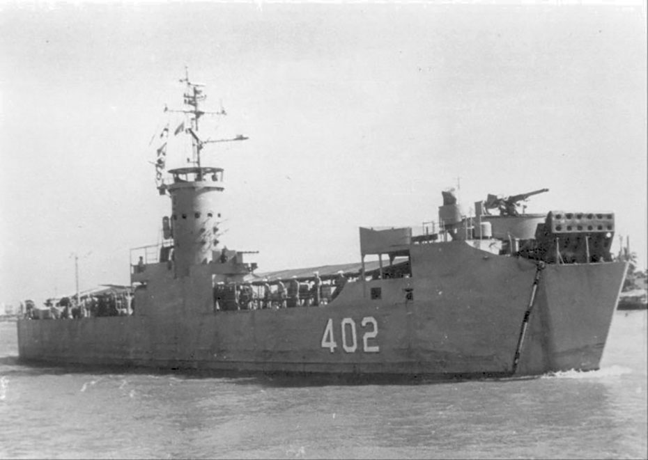 HQ 402