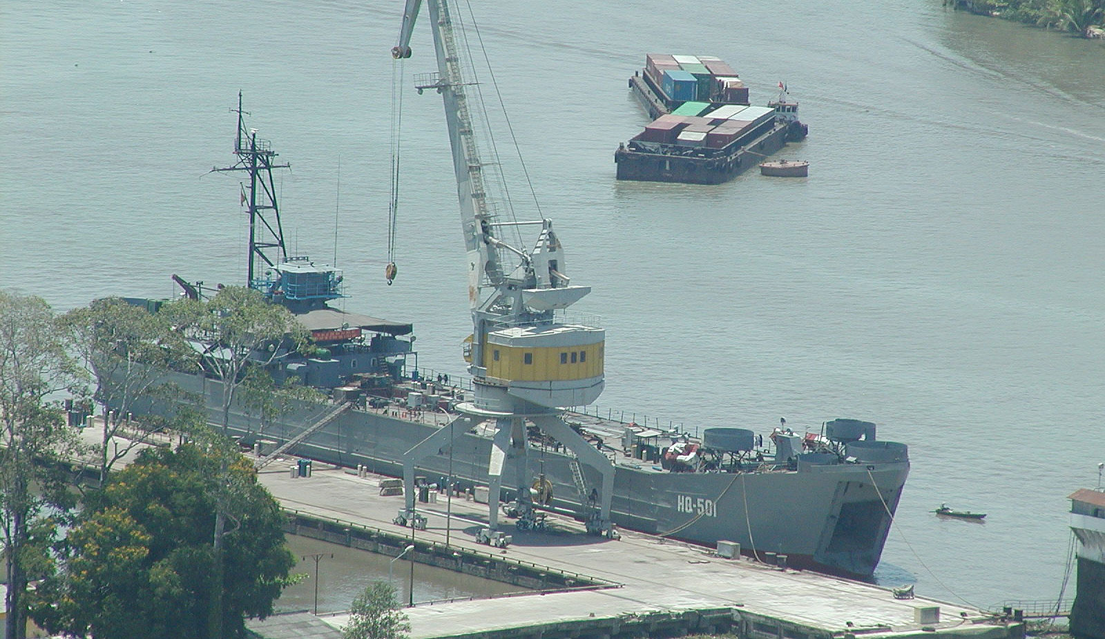HQ 501 4 мая 2002